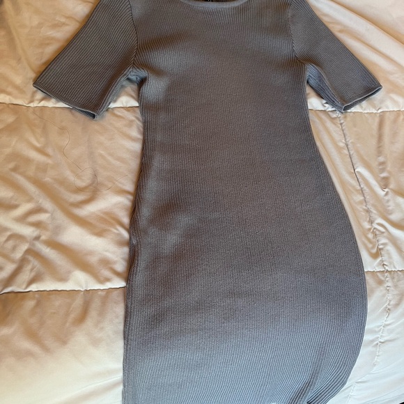 H&M Divided Light Gray Ribbed Top - Picture 3 of 4